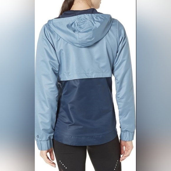 Core 10 blue spring jacket  - size M BNWOT - Picture 2 of 4